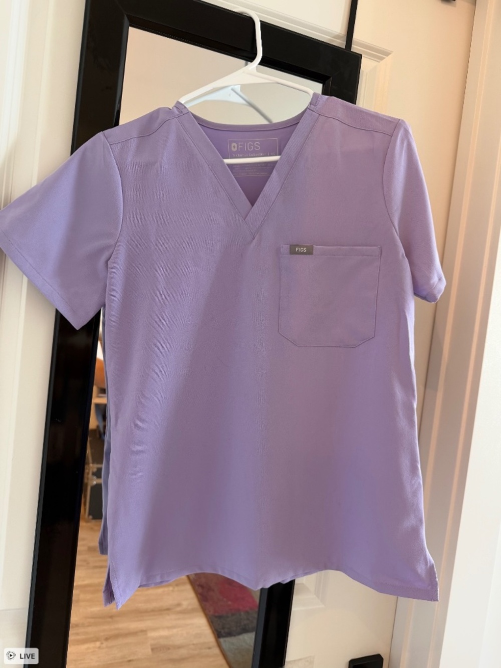 Figs’s Lavender Dew Catarina One-Pocket Scrub Top XS NWOT